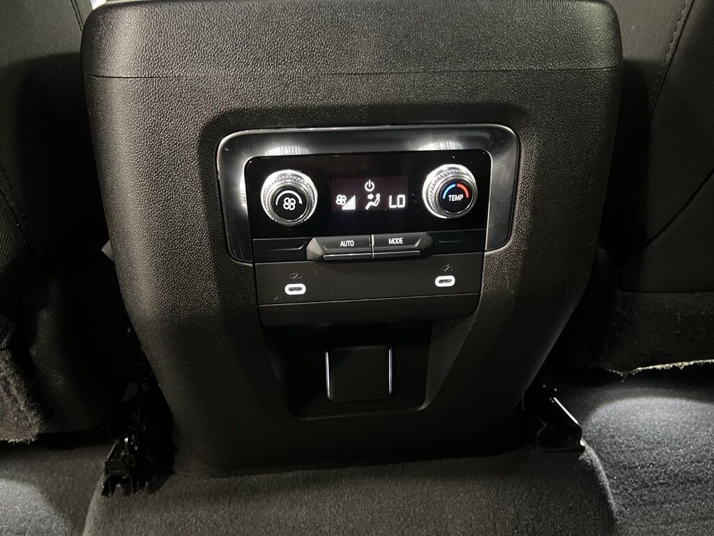2022 GMC Yukon SLE Highlands Ranch CO