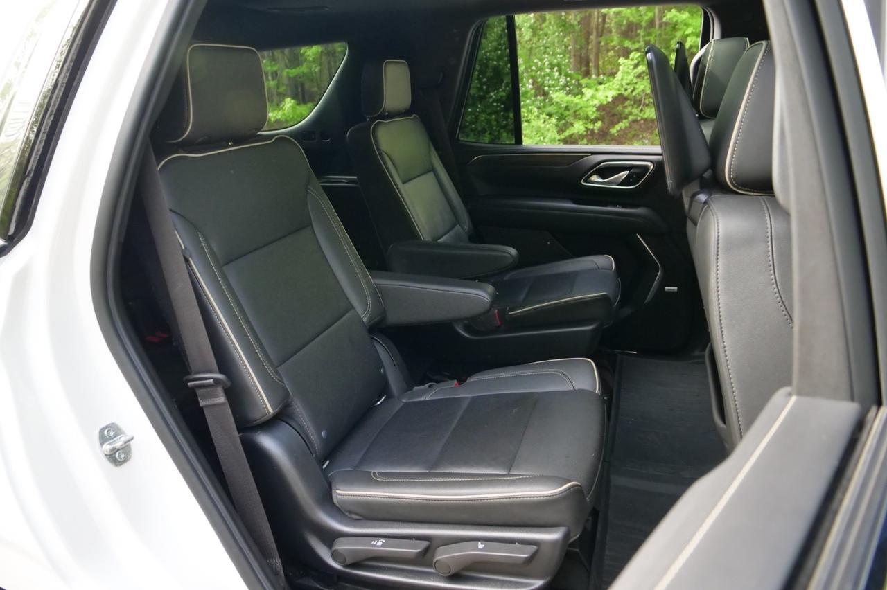 2022 GMC Yukon SLT 4WD / Premium Package / Rear Entertainment! Lincolnton NC