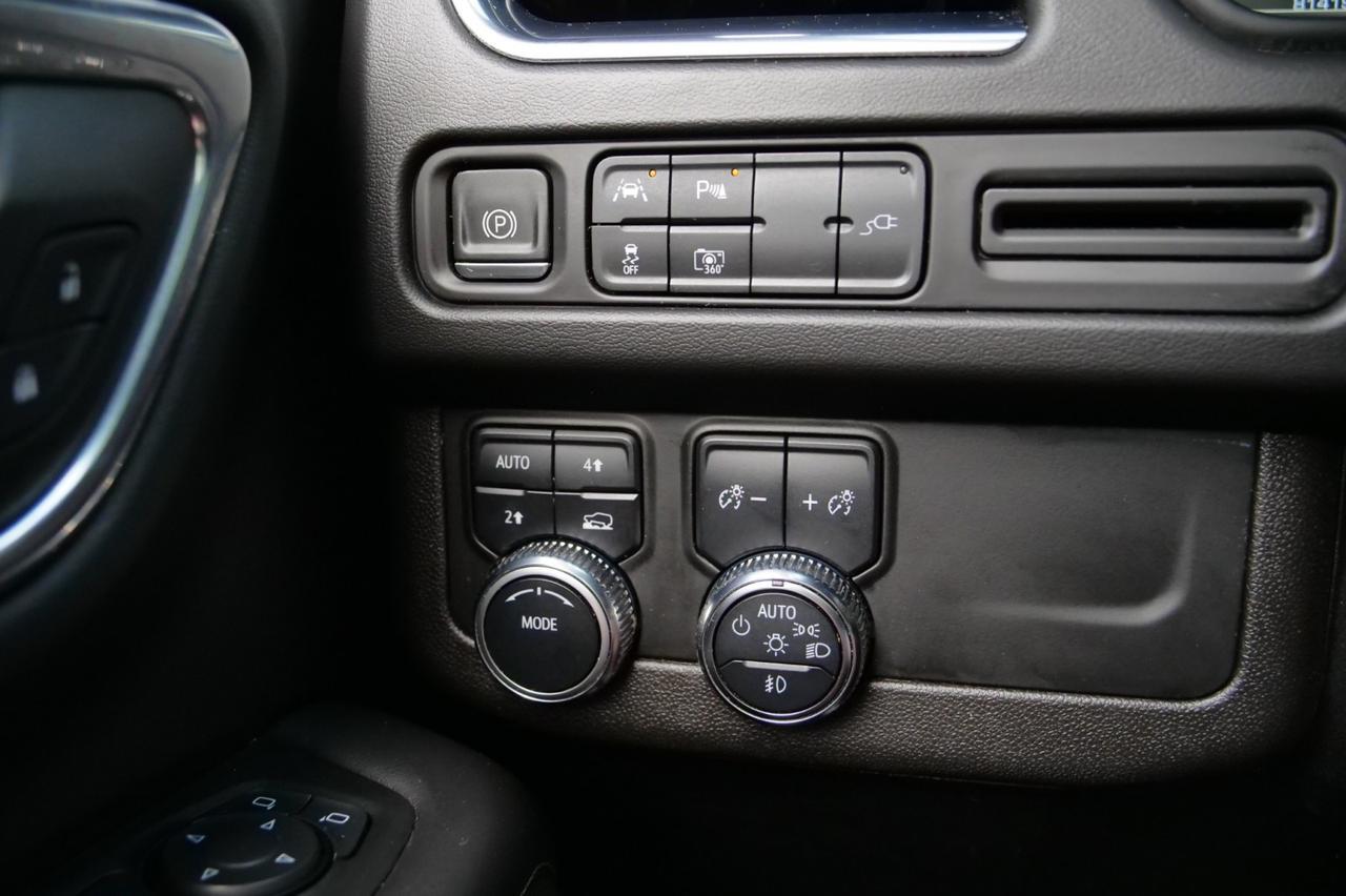 2022 GMC Yukon SLT 4WD / Premium Package / Rear Entertainment! Lincolnton NC