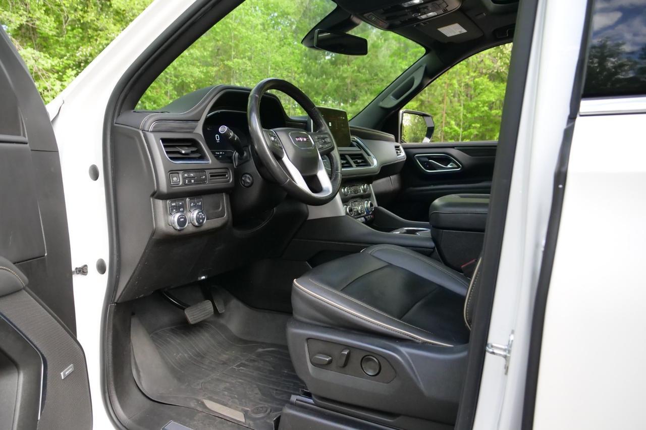 2022 GMC Yukon SLT 4WD / Premium Package / Rear Entertainment! Lincolnton NC