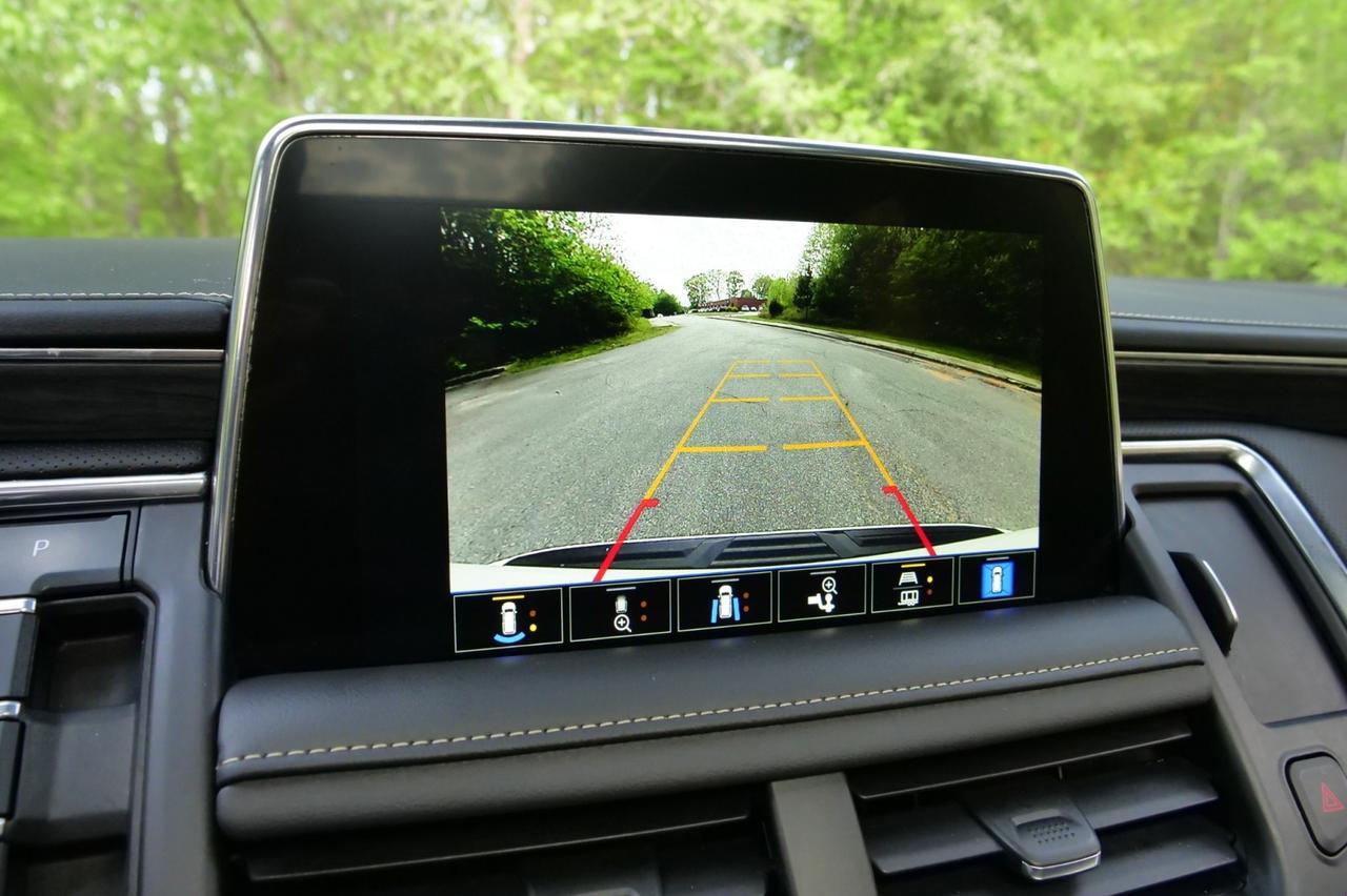 2022 GMC Yukon SLT 4WD / Premium Package / Rear Entertainment! Lincolnton NC