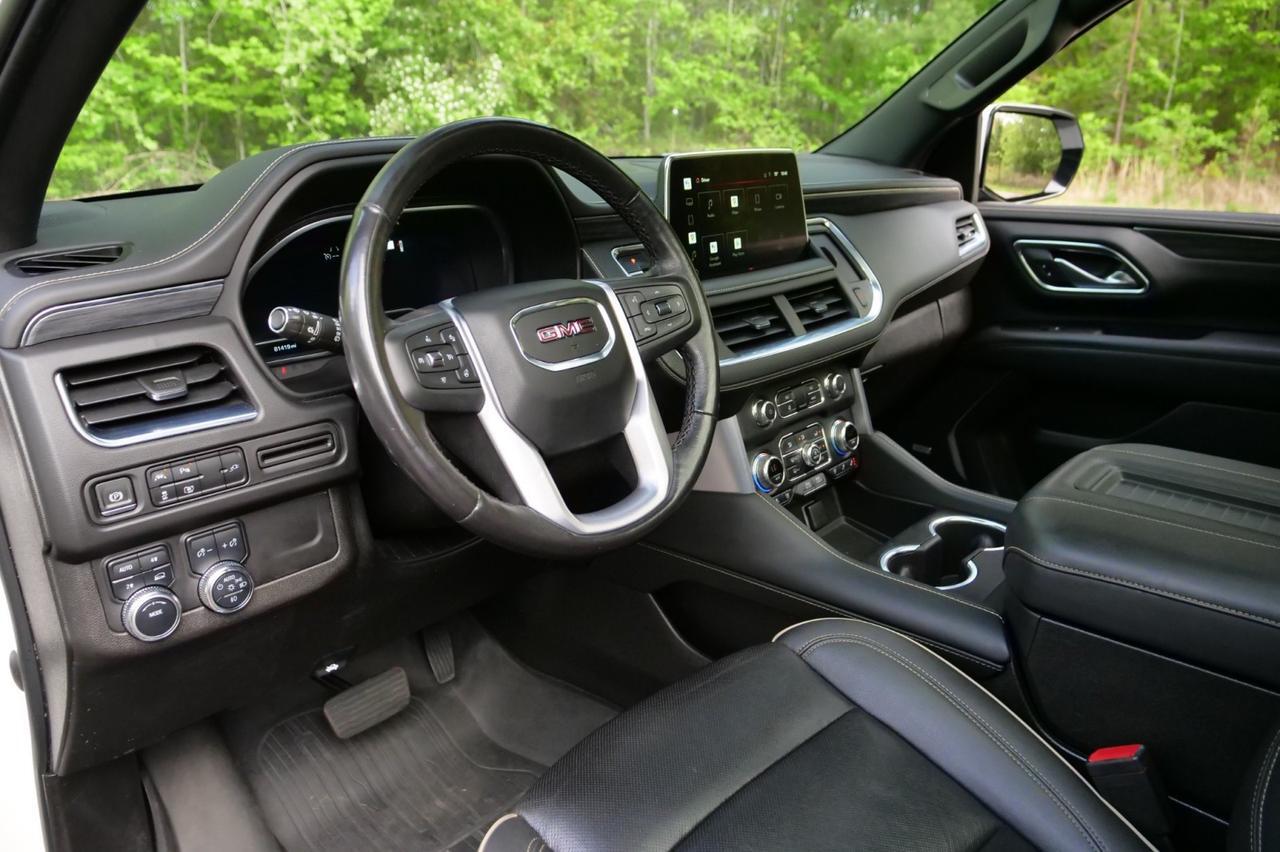 2022 GMC Yukon SLT 4WD / Premium Package / Rear Entertainment! Lincolnton NC