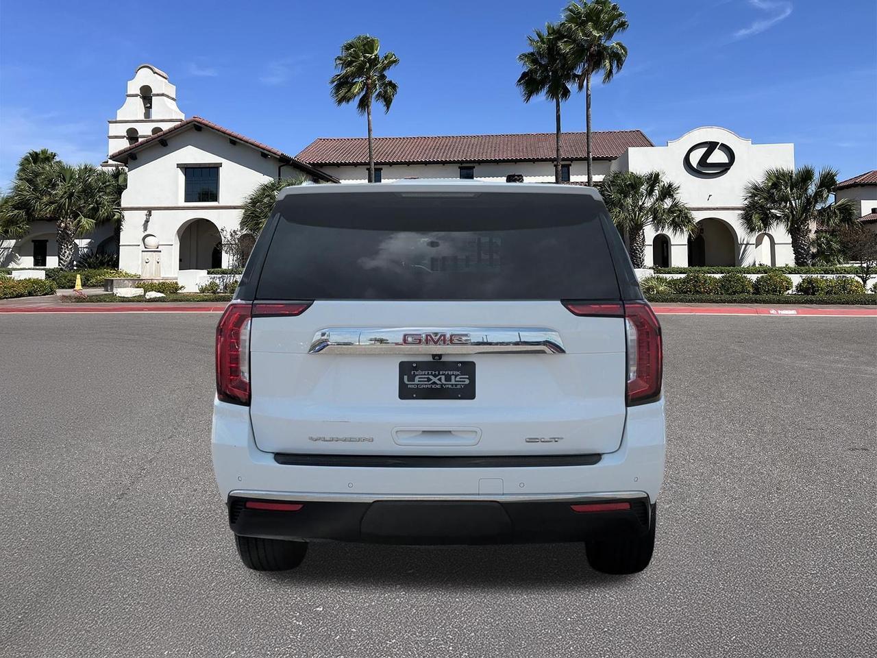 2022 GMC Yukon SLT