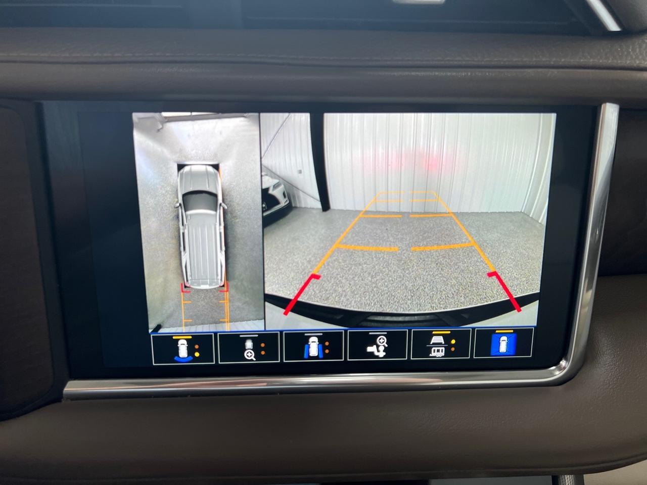 2022 GMC Yukon XL 4x4, Denali, Power Borads, Pano Roof, 22in Wheels Houston TX