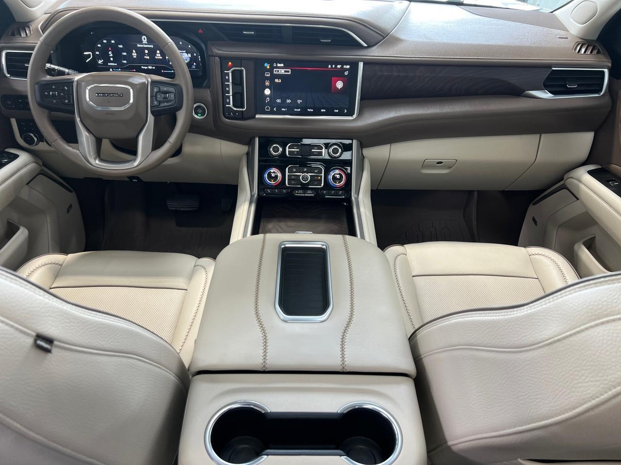 2022 GMC Yukon XL 4x4, Denali, Power Borads, Pano Roof, 22in Wheels Houston TX