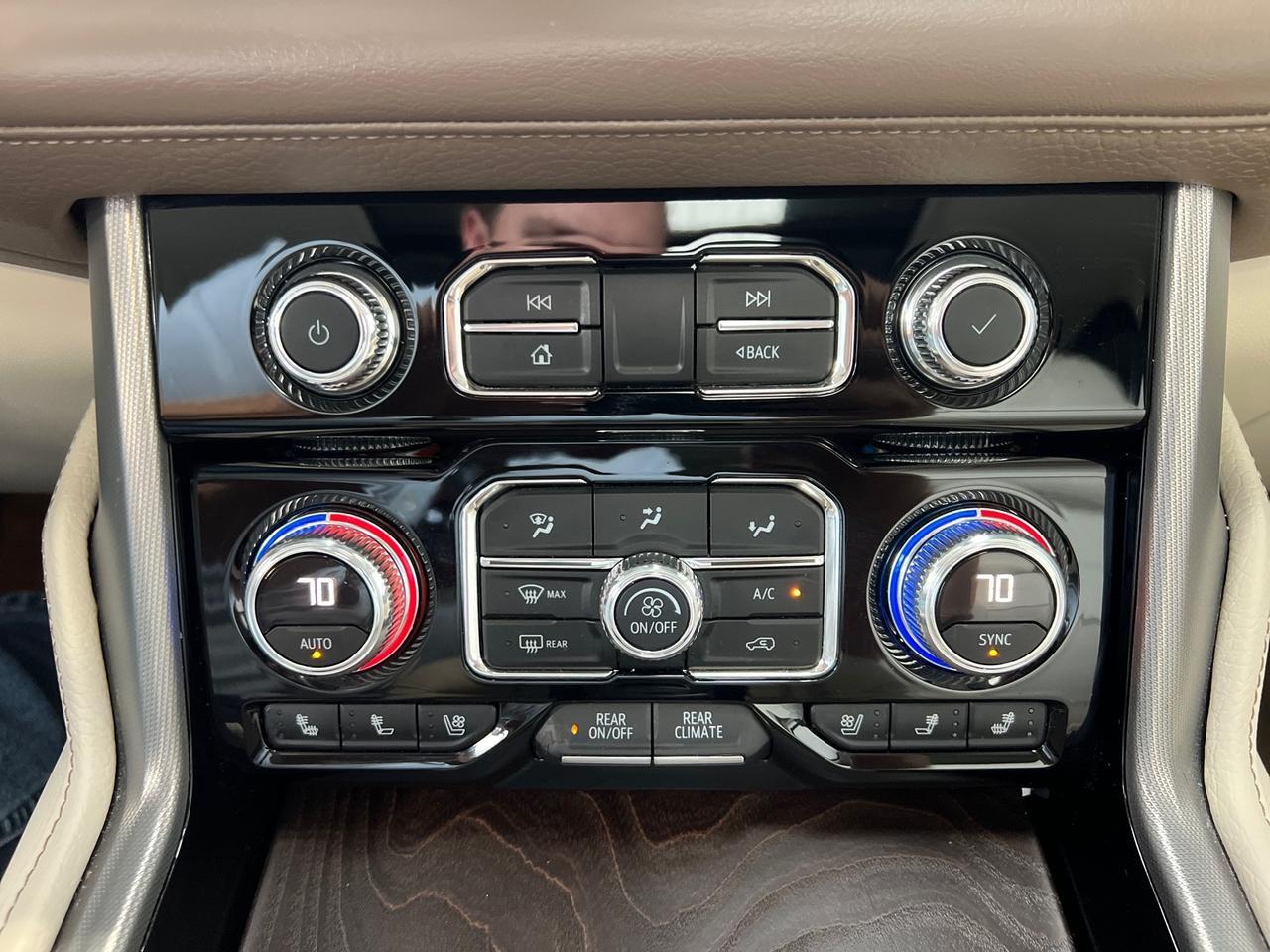 2022 GMC Yukon XL 4x4, Denali, Power Borads, Pano Roof, 22in Wheels Houston TX