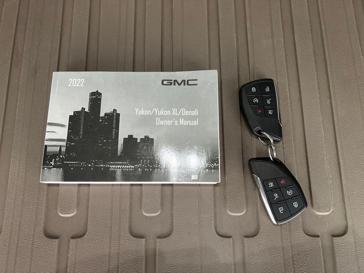 2022 GMC Yukon XL 4x4, Denali, Power Borads, Pano Roof, 22in Wheels Houston TX
