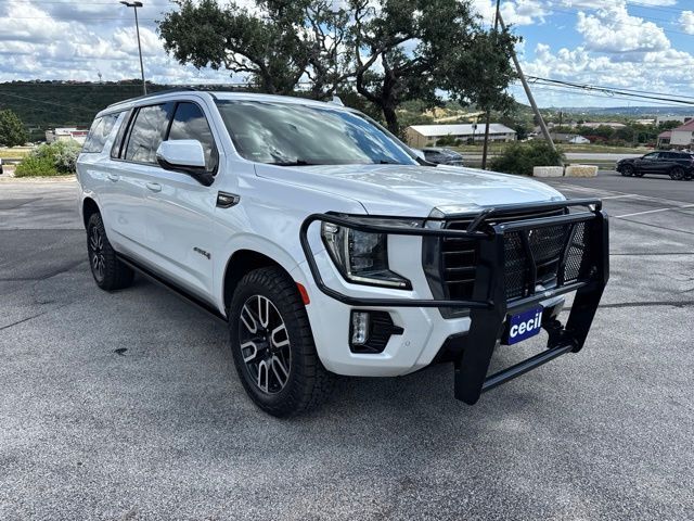 2022 GMC Yukon XL AT4