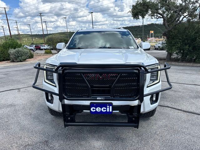2022 GMC Yukon XL AT4