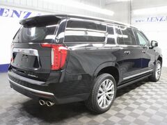 2022 GMC Yukon XL Denali 4WD 7 Passenger Fond du Lac WI