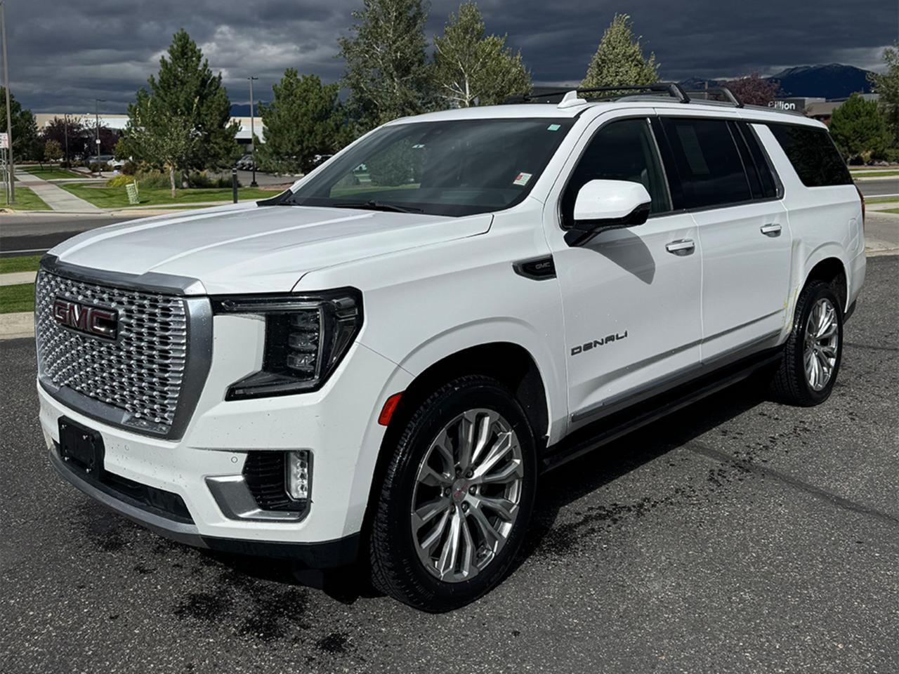 2022 GMC Yukon XL Denali Gasoline