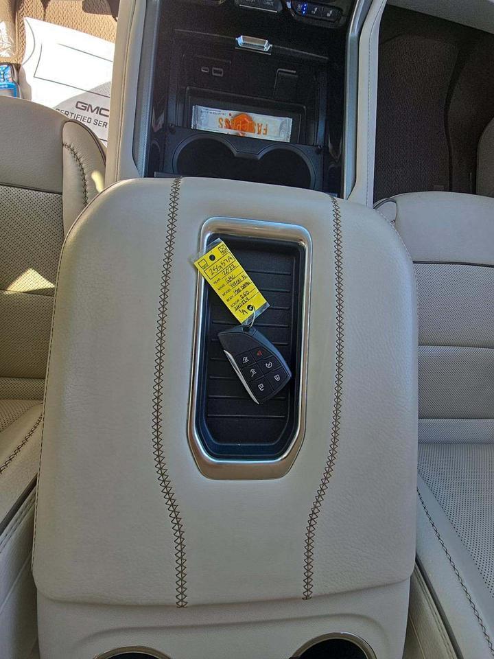 2022 GMC Yukon XL Denali Knoxville TN