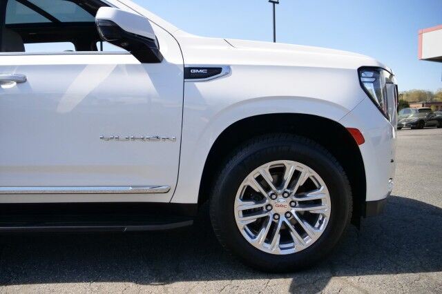 2022 GMC Yukon XL SLT / 4WD / Third Row / Pano Sunroof / Cooled Seats! High Point NC