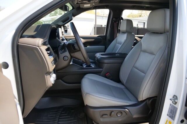 2022 GMC Yukon XL SLT / 4WD / Third Row / Pano Sunroof / Cooled Seats! High Point NC