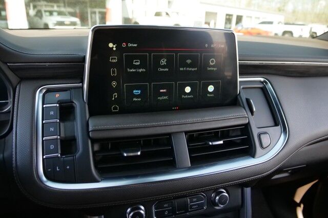 2022 GMC Yukon XL SLT / 4WD / Third Row / Pano Sunroof / Cooled Seats! High Point NC