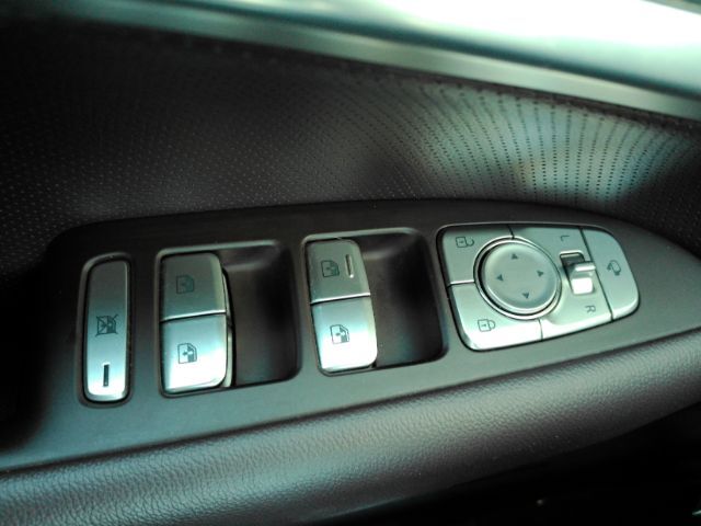 2022 Genesis G70 2.0T AWD Plano TX