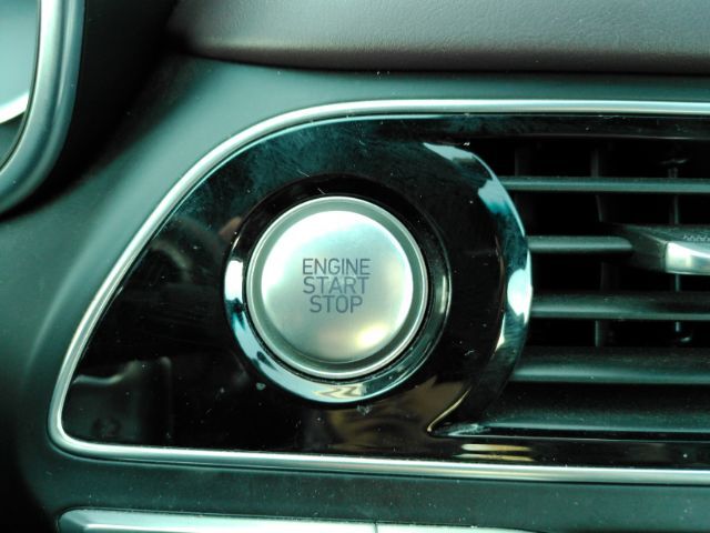 2022 Genesis G70 2.0T AWD Plano TX