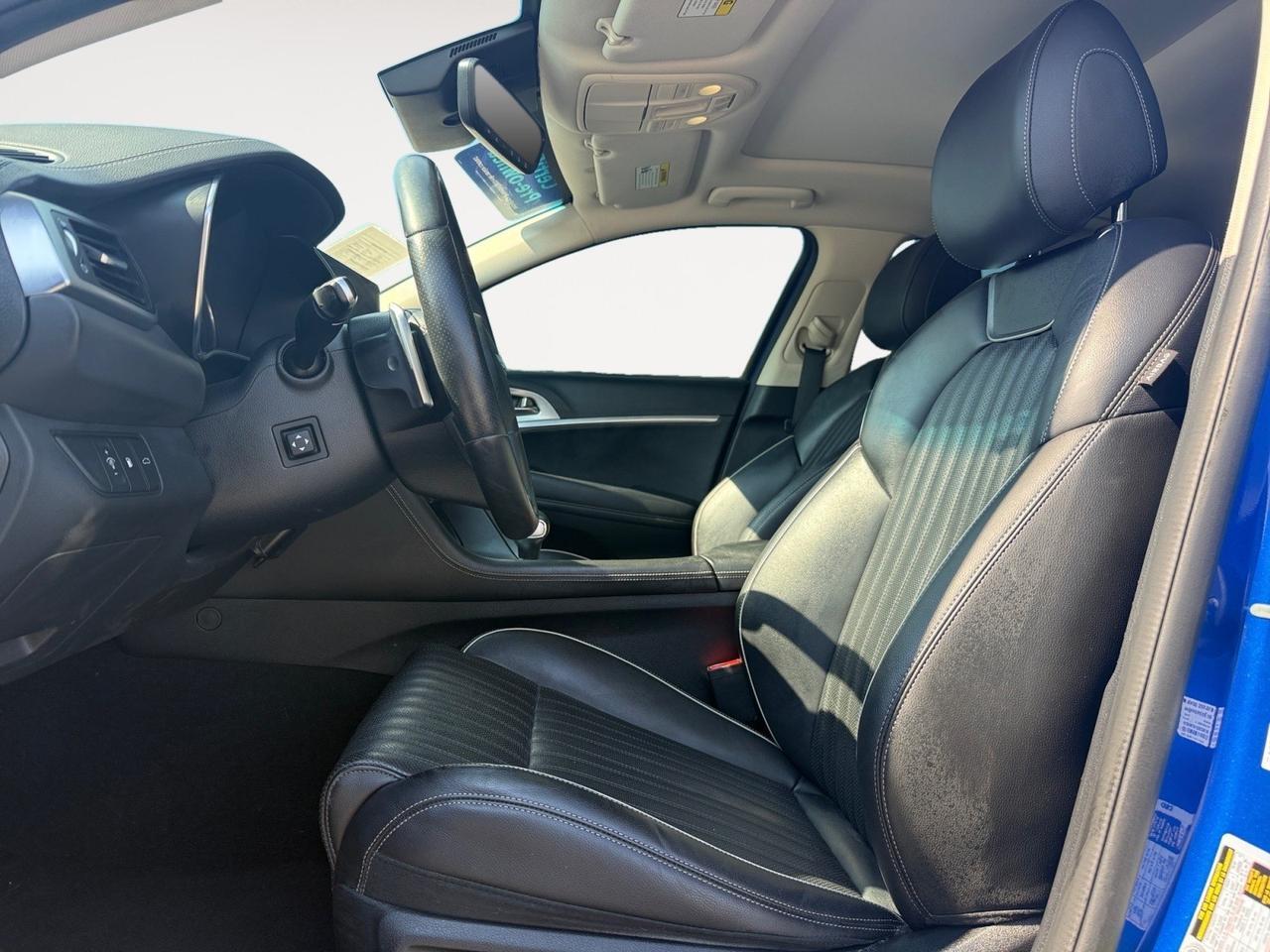 2022 Genesis G70 2.0T, HEATED SEATS, SUNROOF, POWER FOLDING MIRRORS, BLUETOOTH, NAVIGATION, REMOTE KEYLESS ENTRY, POWER MIRRORS, BACKUP CAMERA, TINTED GLASS, ONLY 1 OWNER, CLEAN CARFAX!