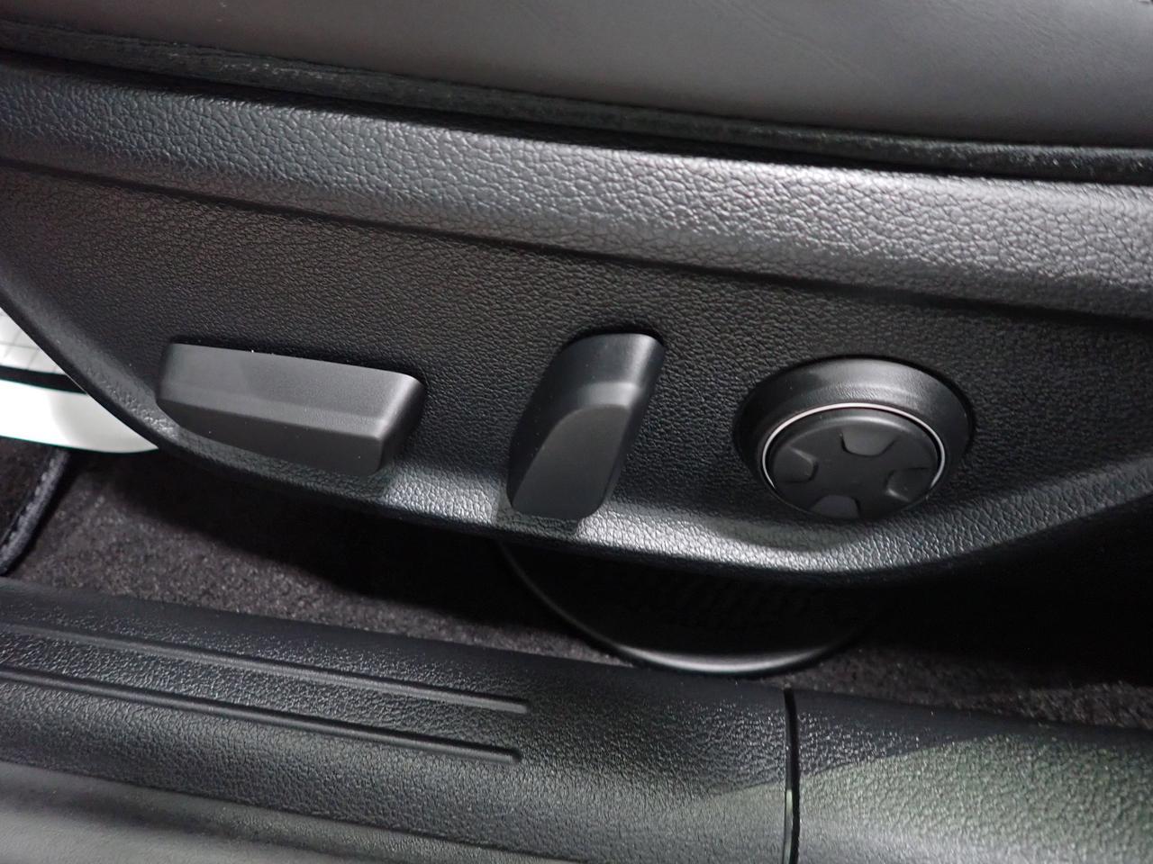 2022 Genesis G70 2.0T Prestige AWD LEATHER NAVI SUNROOF Listowel ON