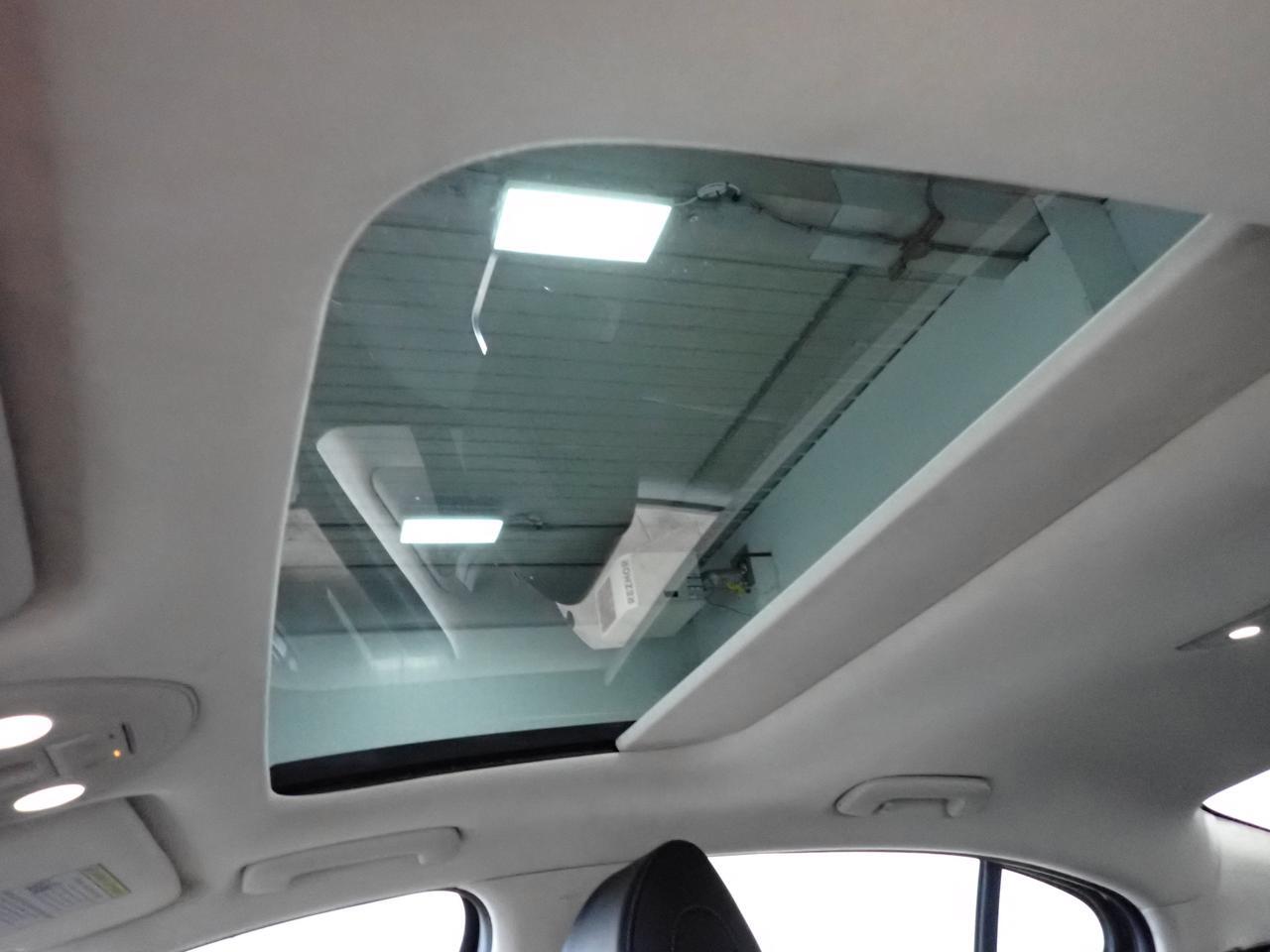 2022 Genesis G70 2.0T Prestige AWD LEATHER NAVI SUNROOF Listowel ON