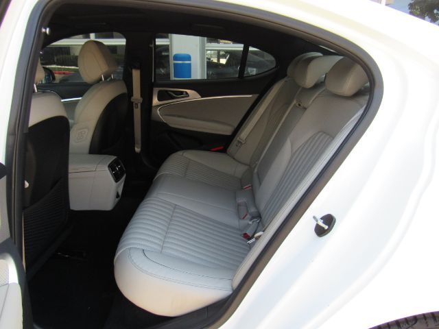 2022 Genesis G70 2.0T RWD Plano TX