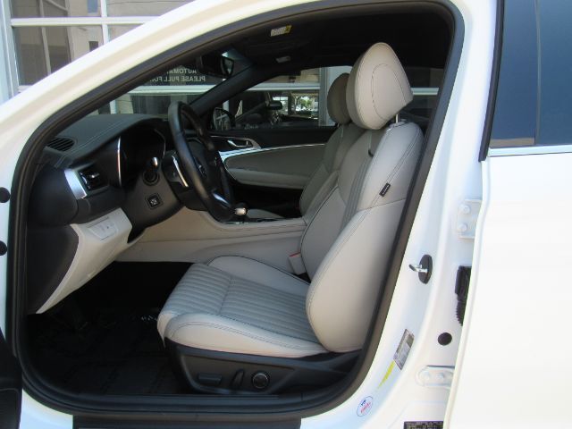 2022 Genesis G70 2.0T RWD Plano TX