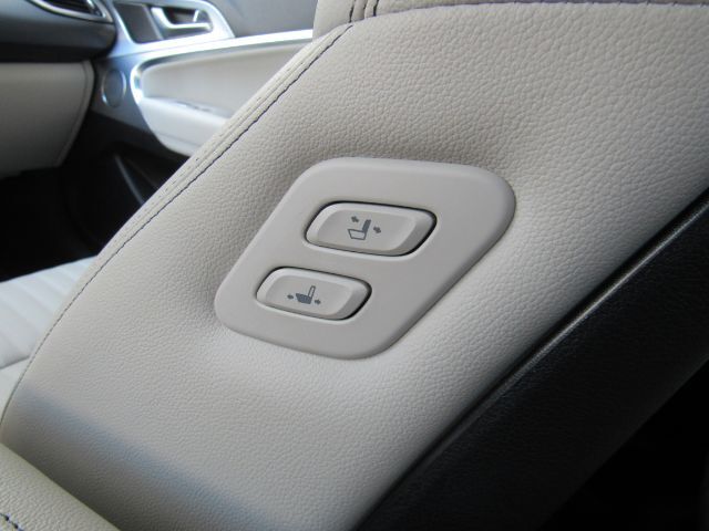 2022 Genesis G70 2.0T RWD Plano TX