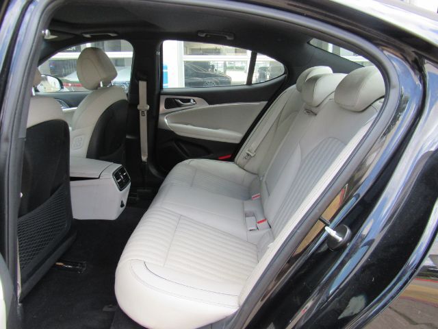 2022 Genesis G70 2.0T RWD Plano TX