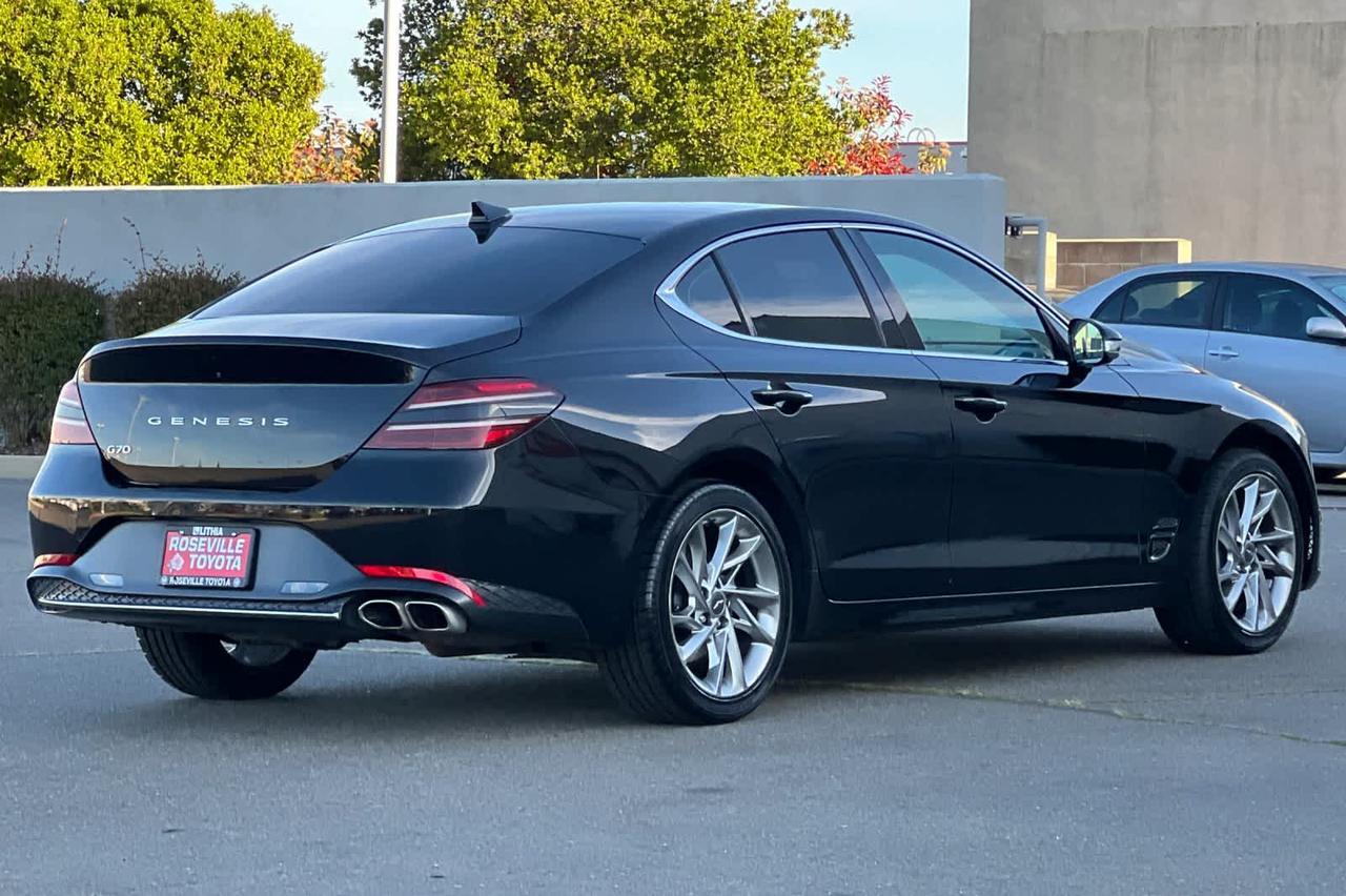 2022 Genesis G70 2.0T