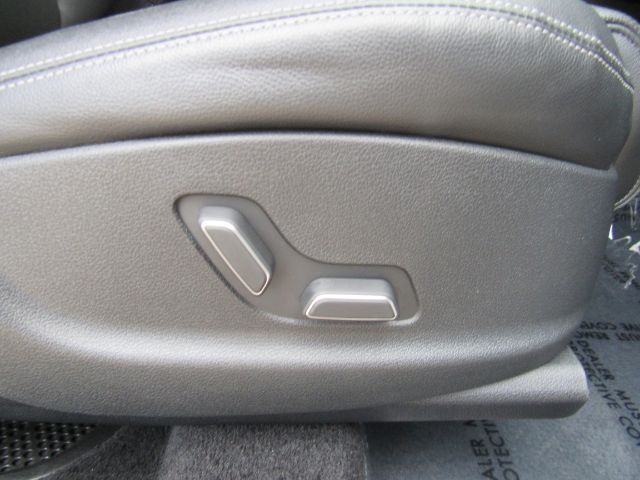 2022 Genesis GV70 2.5T AWD Plano TX
