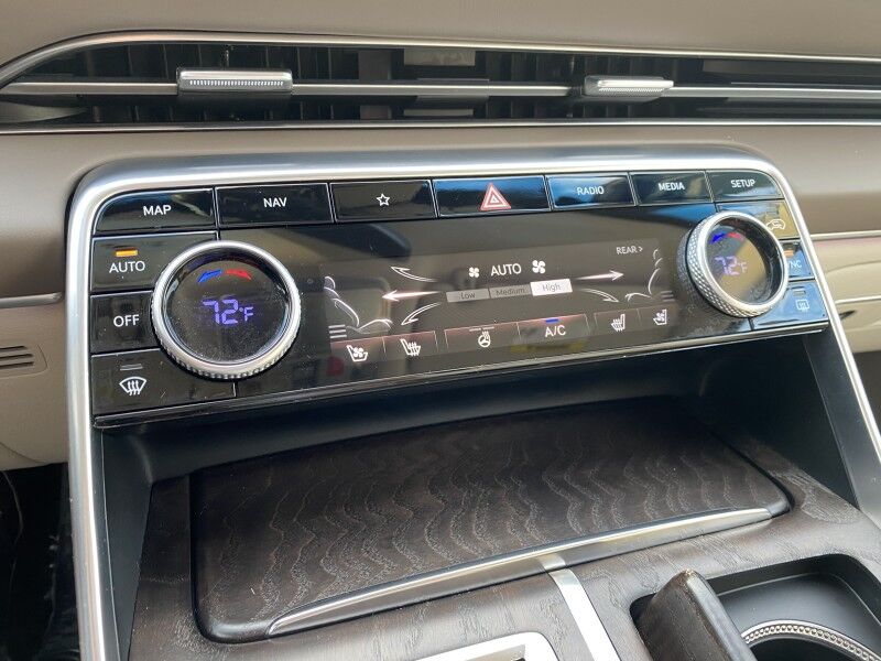2022 Genesis GV80 Advanced + Bristol  PA