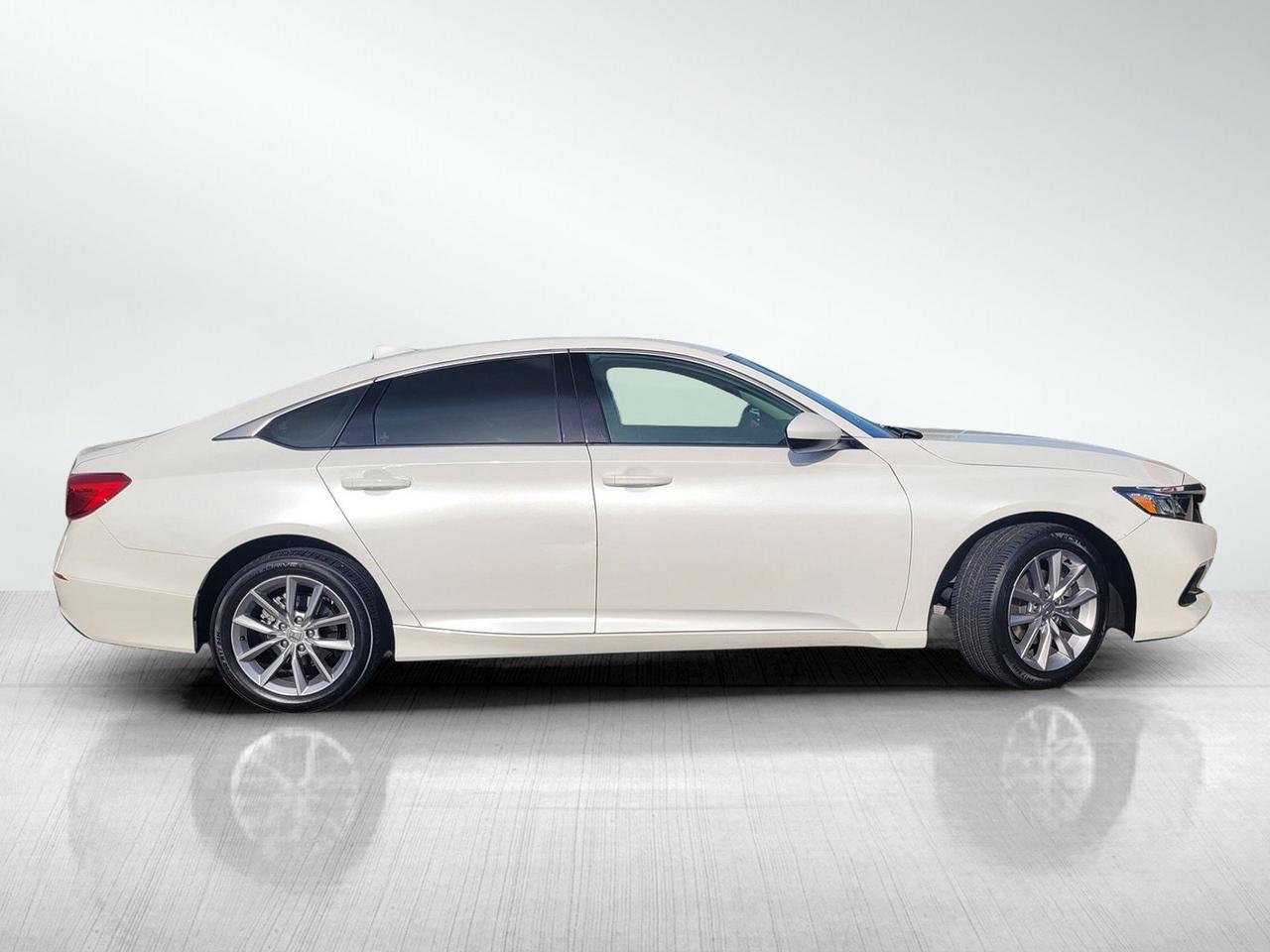 2022 HONDA ACCORD SEDAN LX