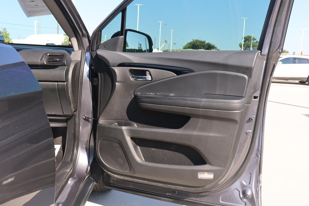 2022 HONDA PILOT TOURING Houston TX