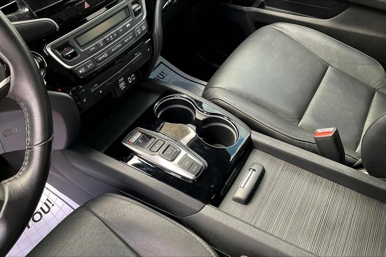 2022 HONDA PILOT TOURING Houston TX