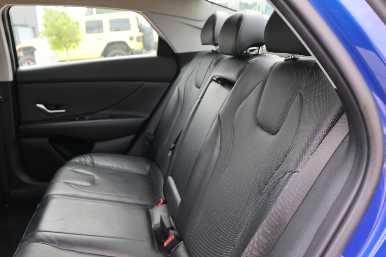 2022 HYUNDAI ELANTRA LIMITED Houston TX