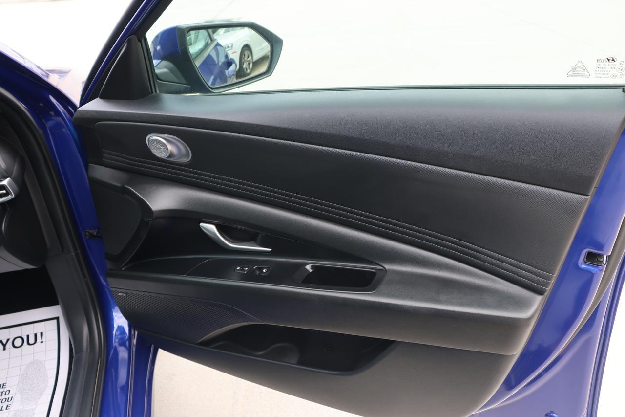 2022 HYUNDAI ELANTRA LIMITED Houston TX