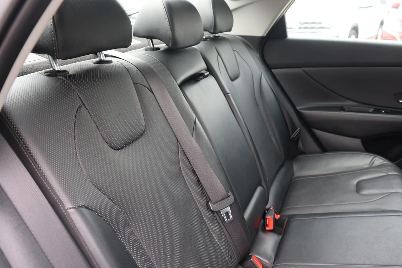 2022 HYUNDAI ELANTRA LIMITED Houston TX