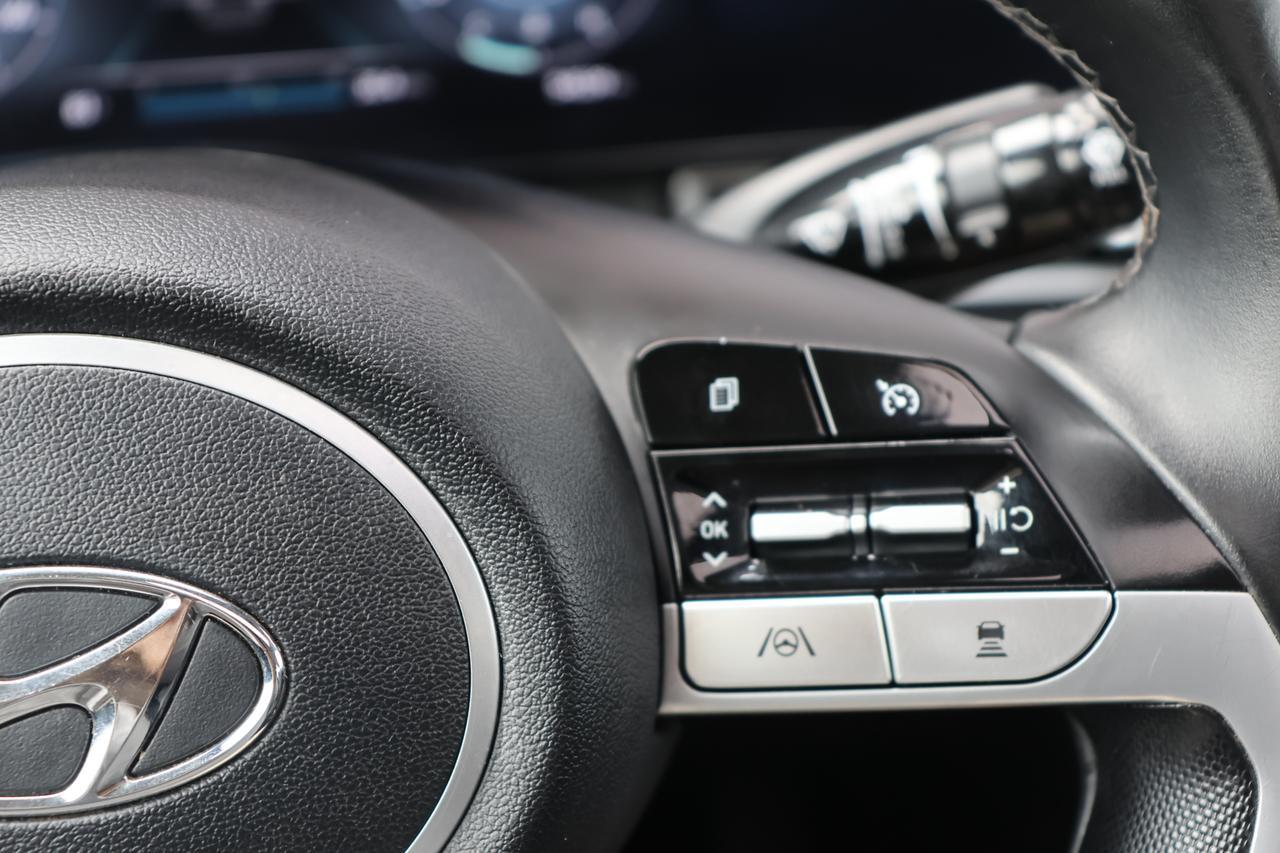 2022 HYUNDAI ELANTRA LIMITED Houston TX