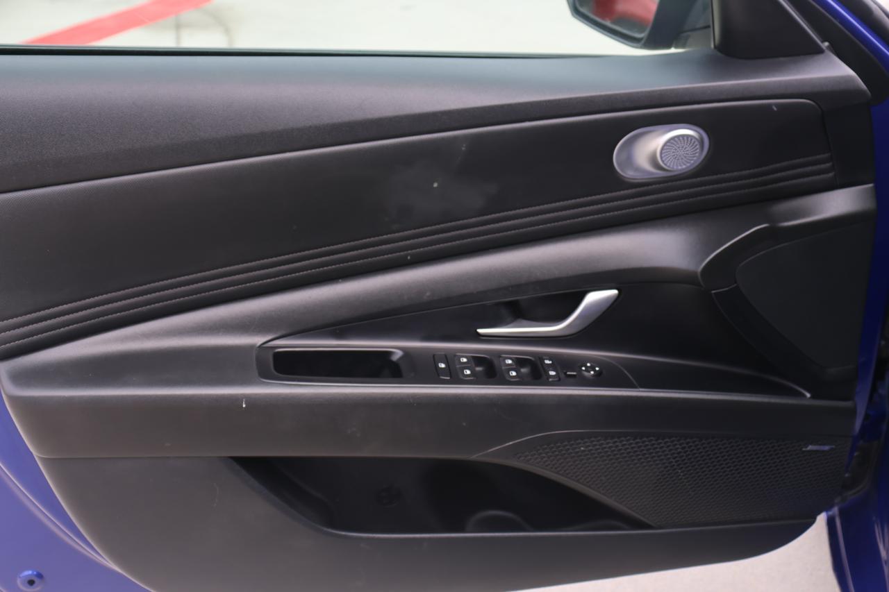 2022 HYUNDAI ELANTRA LIMITED Houston TX