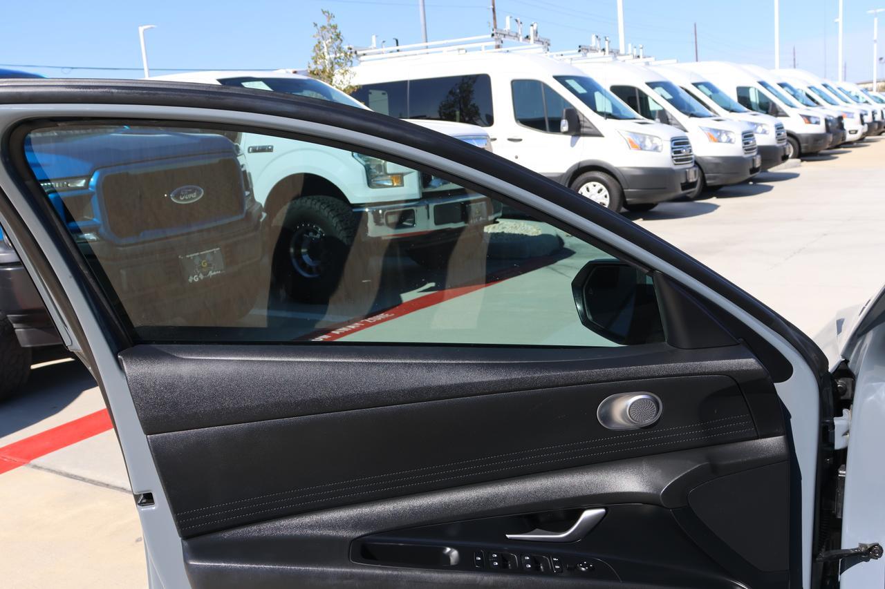 2022 HYUNDAI ELANTRA SEL Houston TX