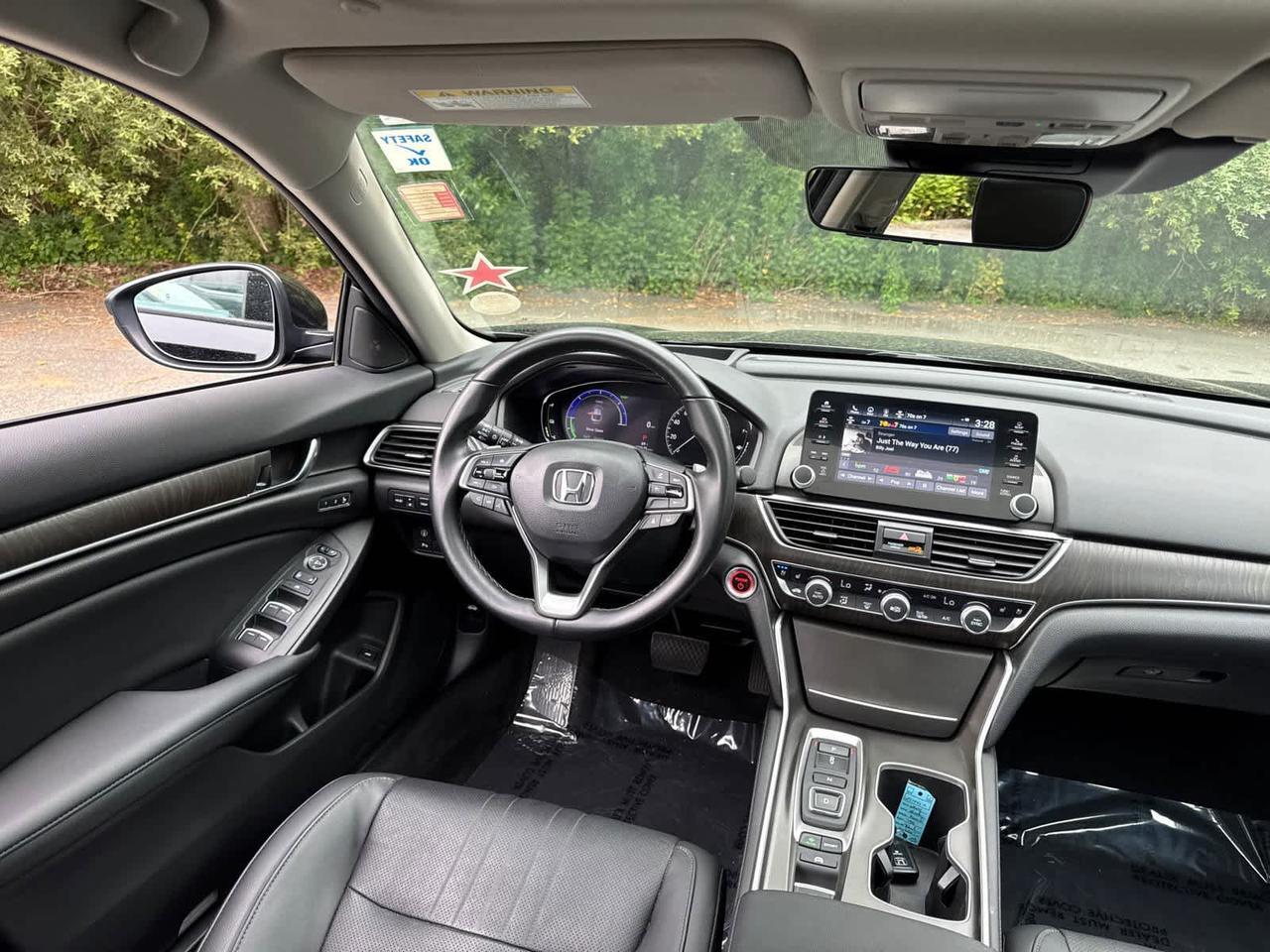 2022 Honda Accord Hybrid Touring Dartmouth MA