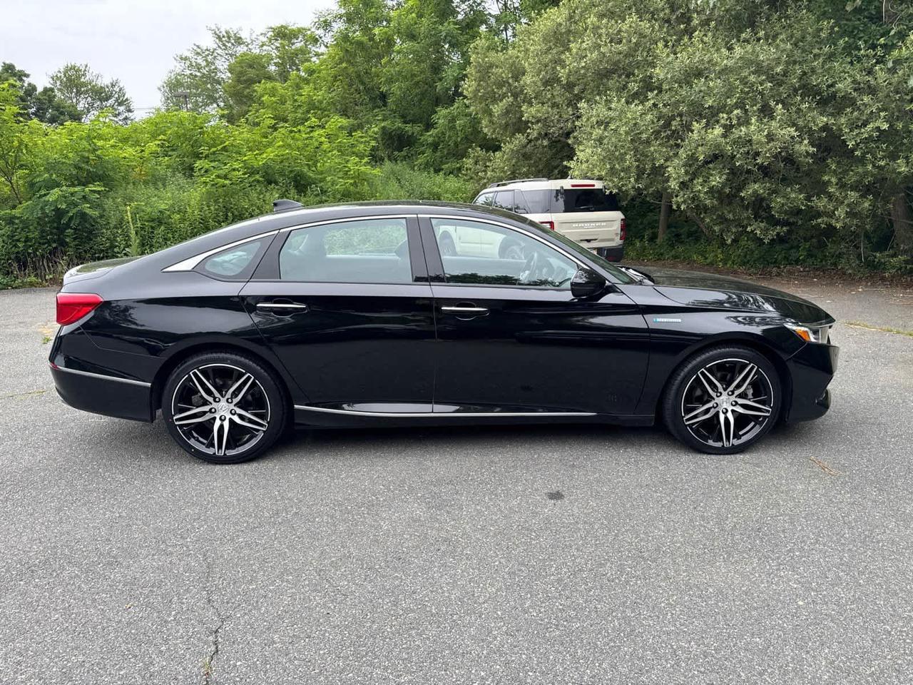 2022 Honda Accord Hybrid Touring Dartmouth MA