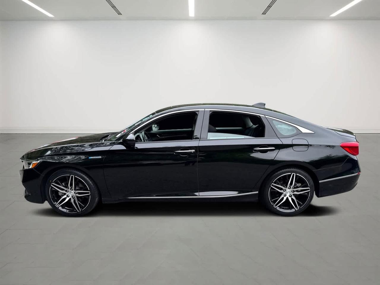 2022 Honda Accord Hybrid Touring Dartmouth MA