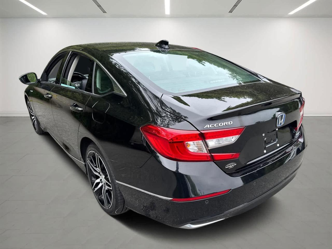 2022 Honda Accord Hybrid Touring Dartmouth MA
