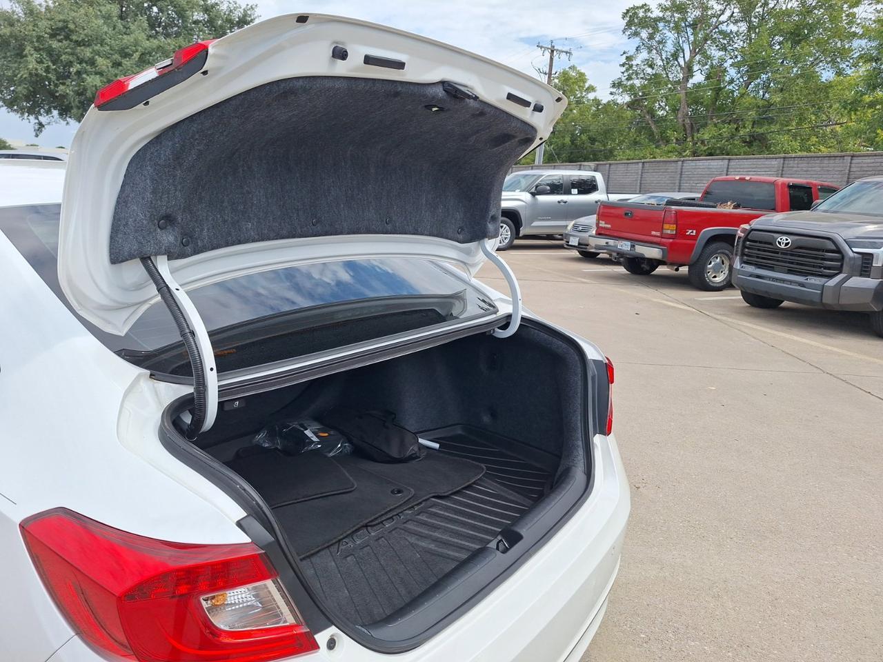 2022 Honda Accord Hybrid Touring Hurst TX
