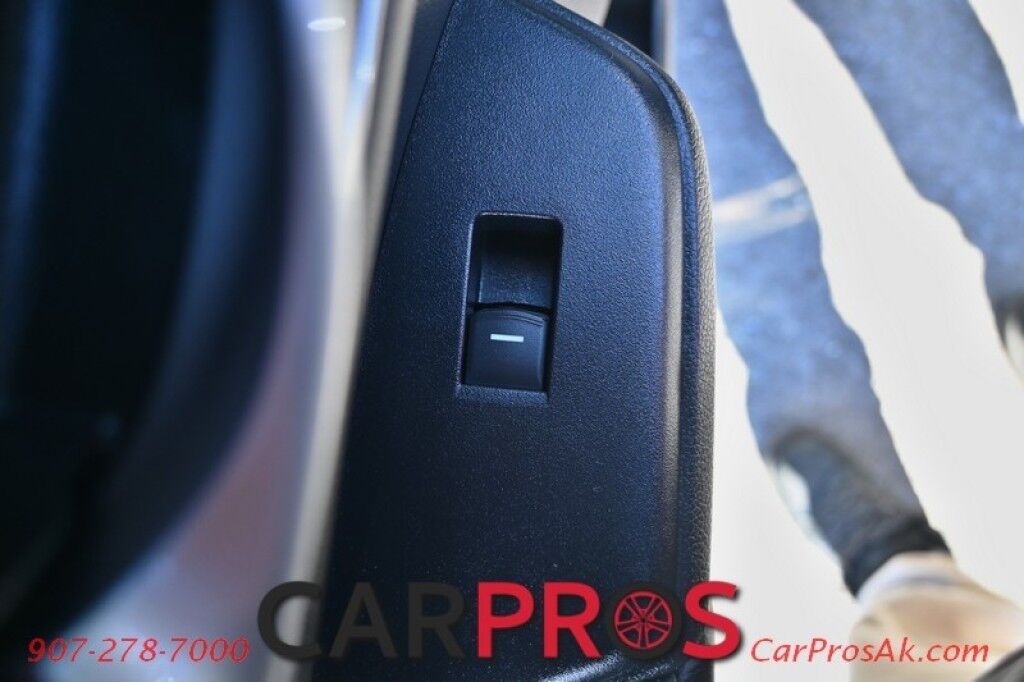 2022 Honda CR-V Hybrid EX-L - AWD - Power and Heated Leather Seats - Keyless Entry w/ Push to Start - Auto Start - Bluetooth - Apple CarPlay/Android Auto - Navigation - BSI System w/ Collision Mitigation - Navigation - Power Sunroof Anchorage AK