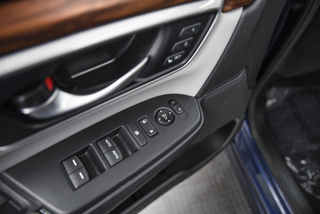 2022 Honda CR-V Hybrid Touring Akron OH