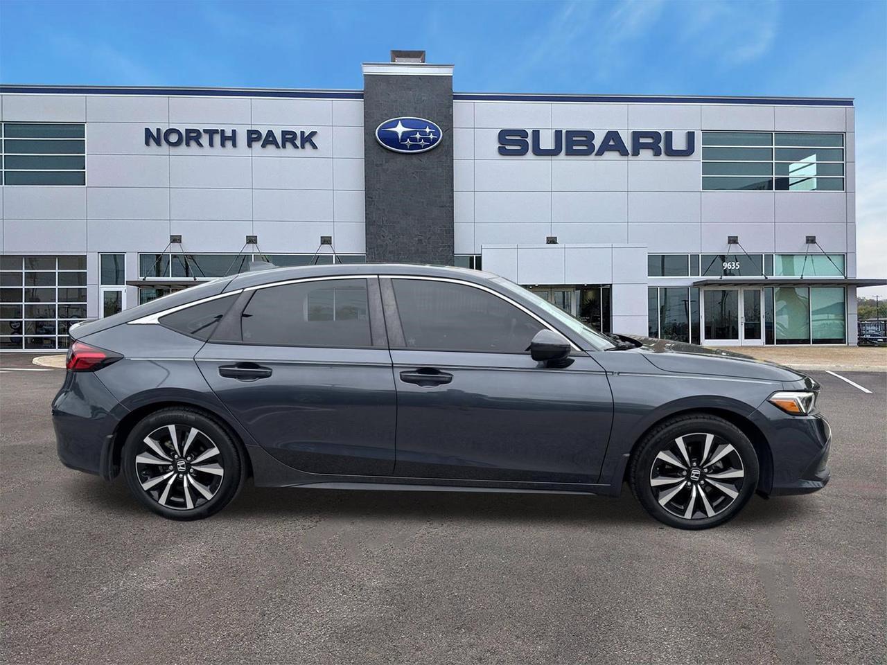 2022 Honda Civic Hatchback EX-L