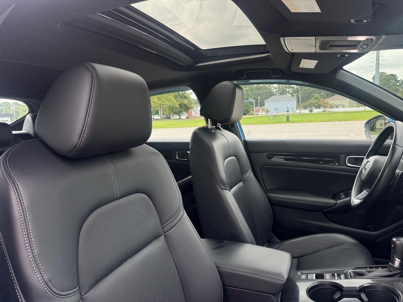 2022 Honda Civic Hatchback SPORT TOURING, HEATED SEATS, BOSE SPEAKERS, SUNROOF, BLIND SPOT ALERT, ADAPTIVE CRUISE CONTROL, REMOTE START, CLEAN CARFAX, YOUR PERFECT RIDE IS WAITING- LETS GO!!! Norfolk VA