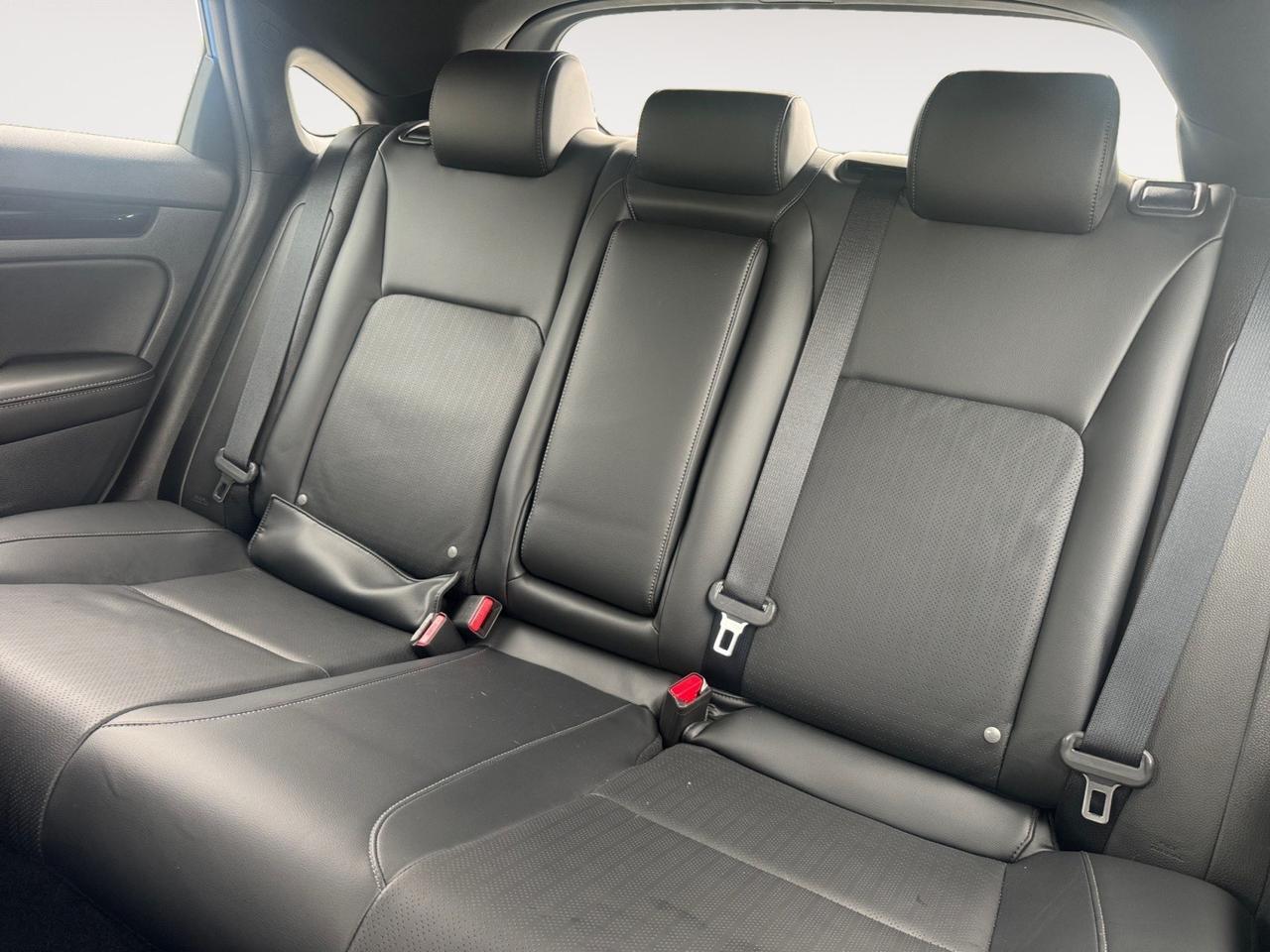 2022 Honda Civic Hatchback SPORT TOURING, HEATED SEATS, BOSE SPEAKERS, SUNROOF, BLIND SPOT ALERT, ADAPTIVE CRUISE CONTROL, REMOTE START, CLEAN CARFAX, YOUR PERFECT RIDE IS WAITING- LETS GO!!! Norfolk VA